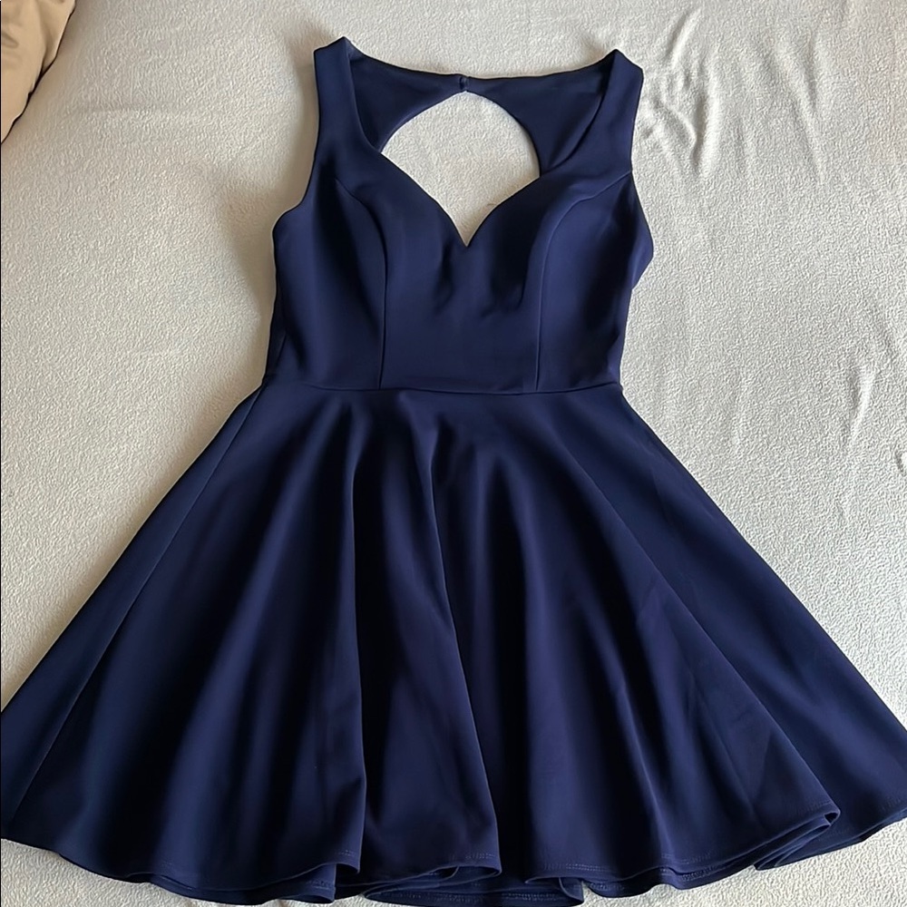 Elegant Navy Blue Sleeveless Dress